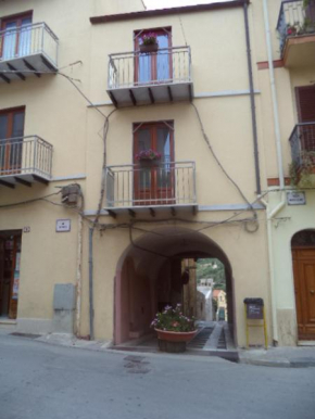 CASA DELL'ARCO